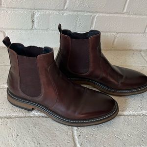 Chelsea Boots - Excellent Condition!